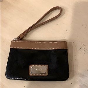 Nine West small wristlet